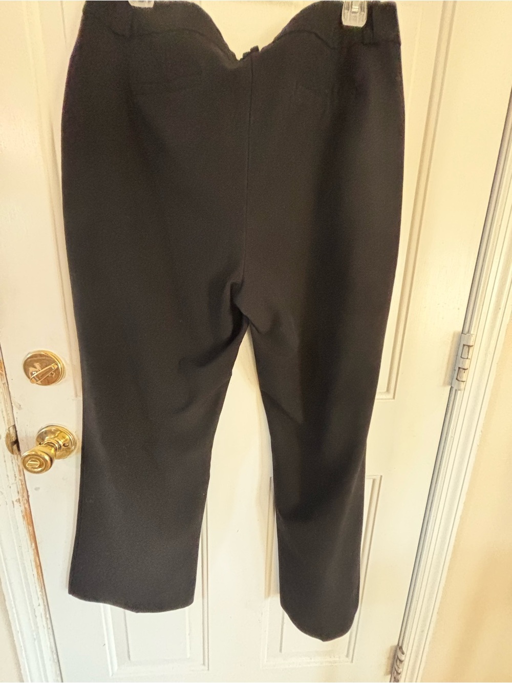 Vince Camuto Black Cropped Ponte Pull-On Pants